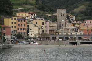 Xtrallusion offers characteristic Bed and Breakfast, B&B, Guest House, Hotel, Albergo and Country Lodge accommodation in Italy. Plus independent self-guided Walking, Adventure, Activity, Skiing and Paragliding Holiday itineraries on the Italian Rivieras, in the Italian Lakes, in the Italian Alps and in some of the most beautiful corners of Italy.